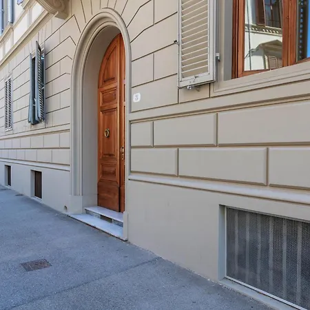 Florence Huge Apartment With Private Garden Exterior photo